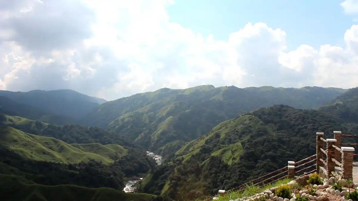 Guides: Trails at Mawranglang